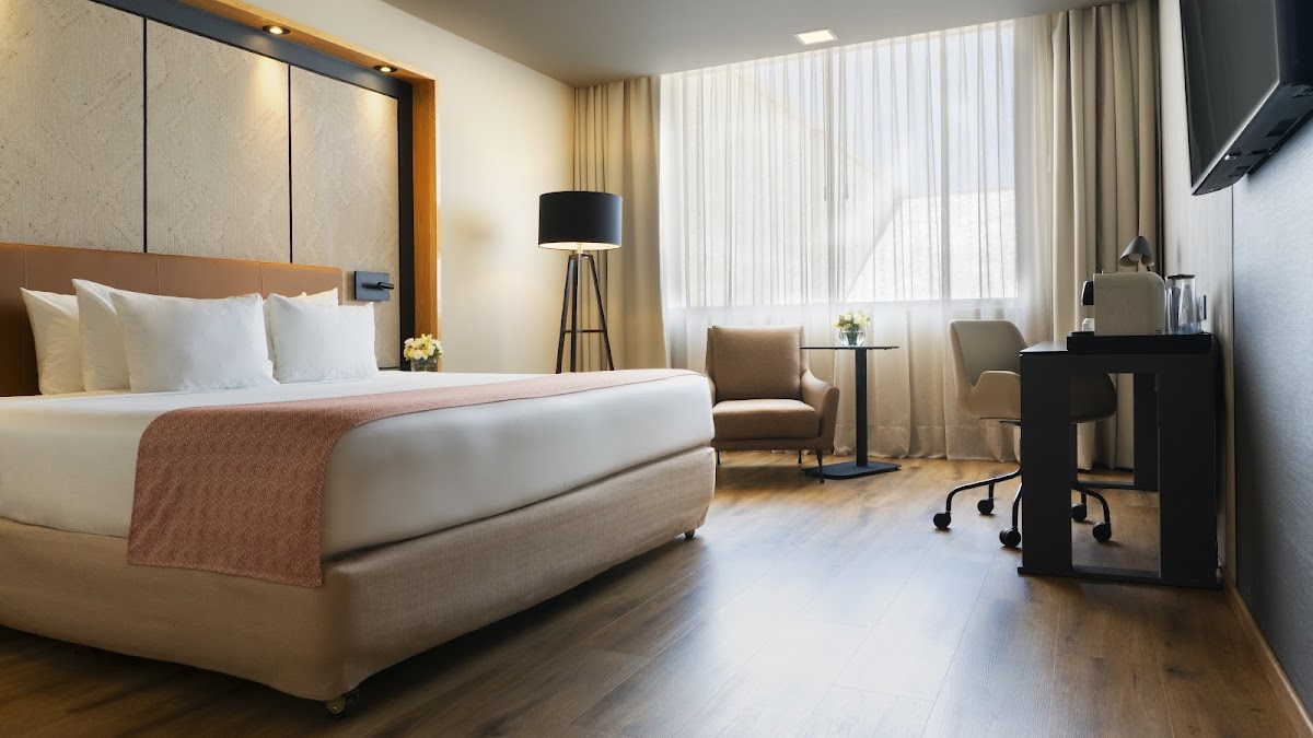 Hotel NH Collection Mexico City Airport T2 gallery 2