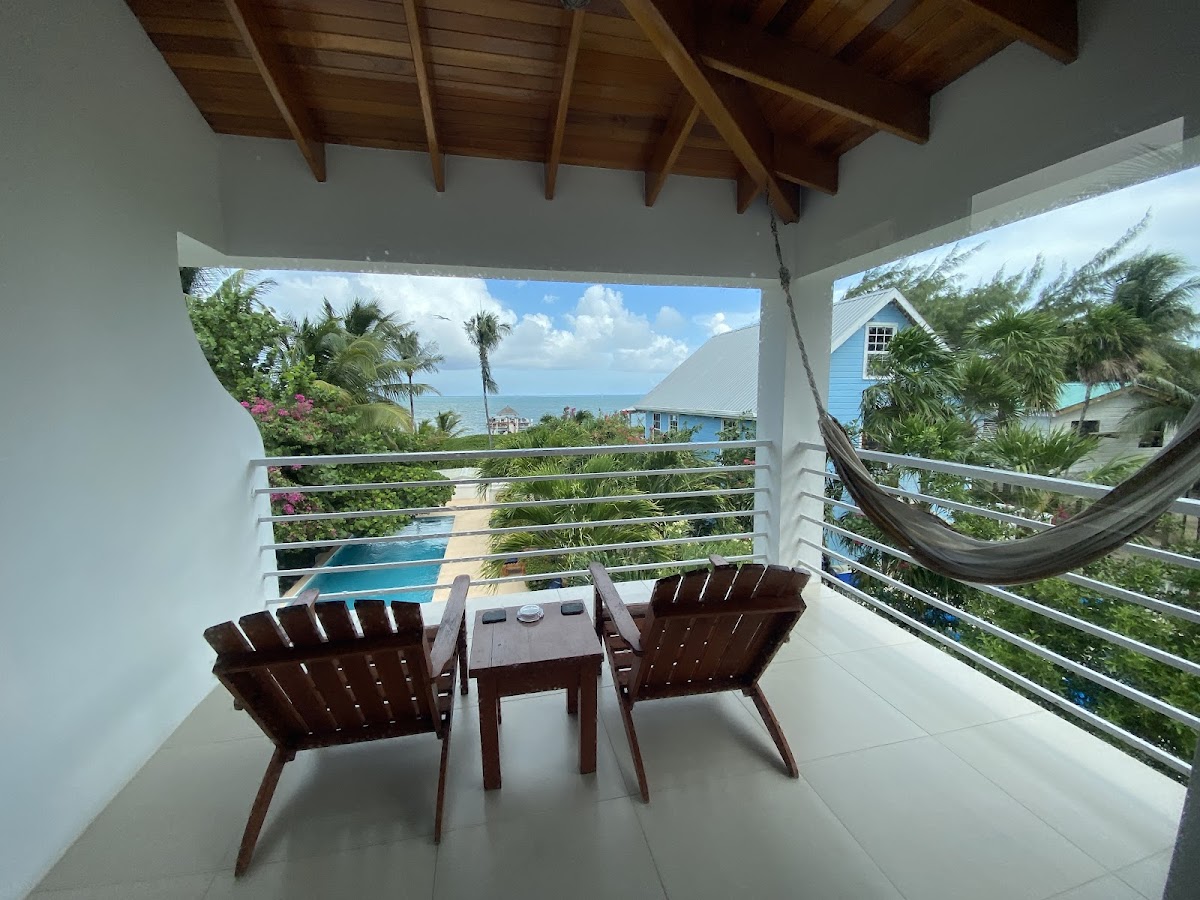 Weezie's Ocean Front Hotel and Garden Cottages gallery 9