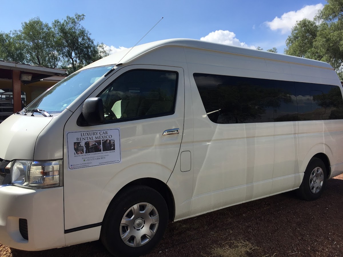 Luxury Car Rental México gallery 4