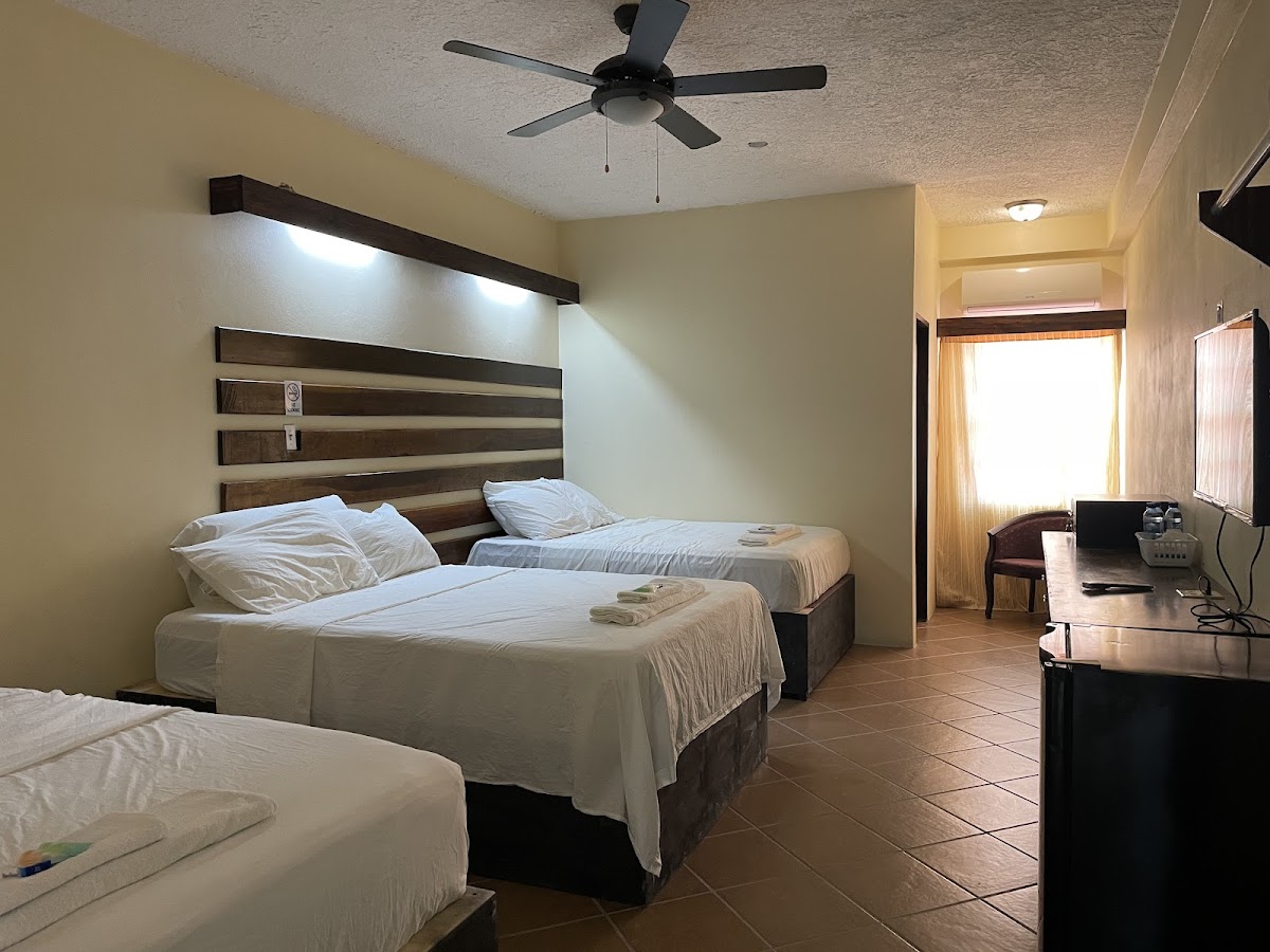 Sky Inn gallery 2