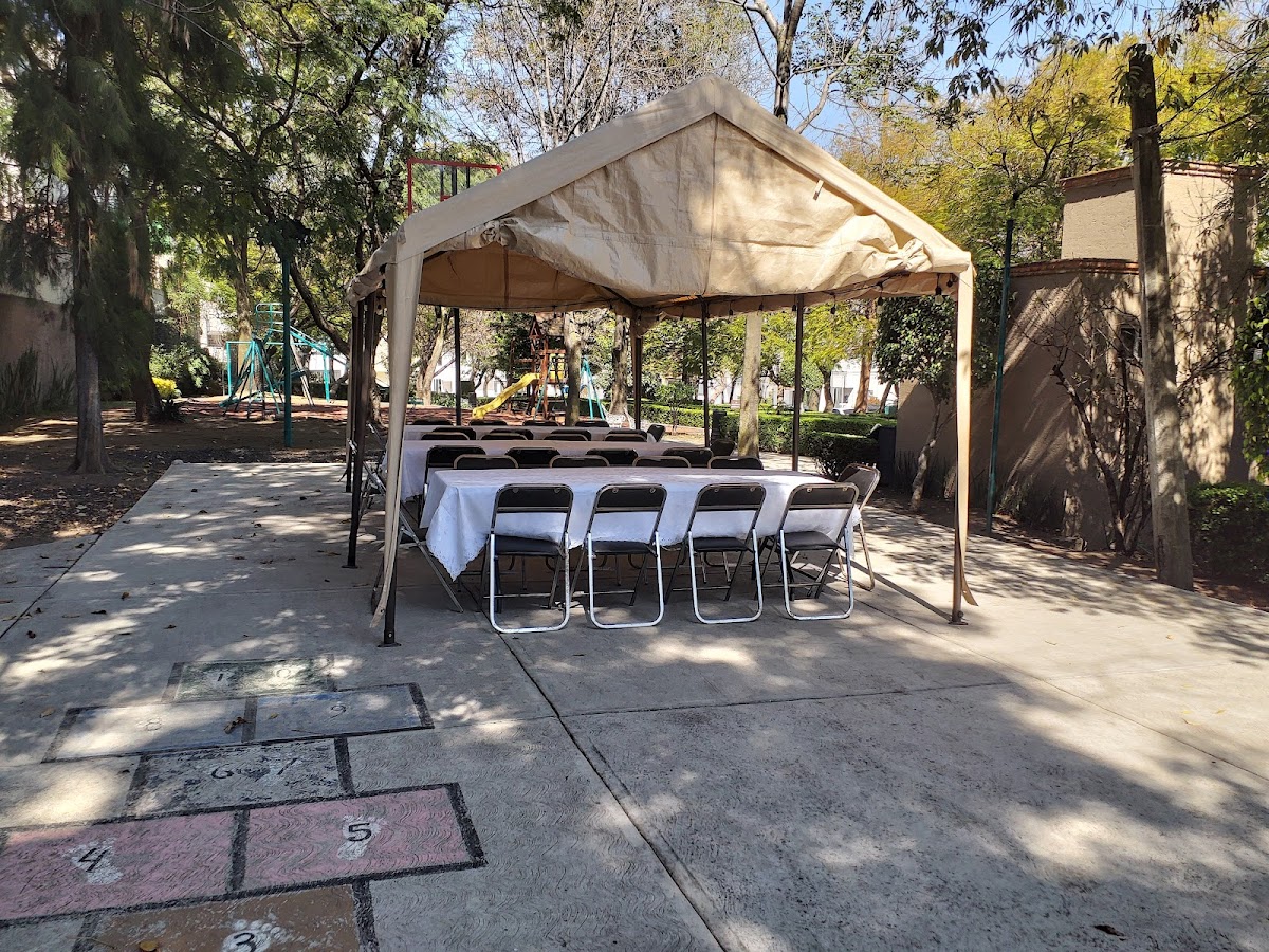 Renta de carpas y brincolines los dinamos gallery 7