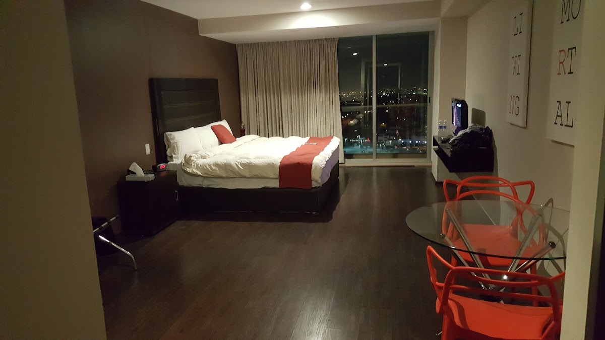 Pia Suites gallery 2