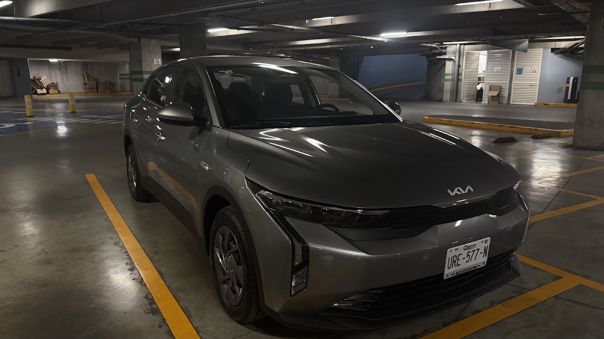 Hertz México | Aeropuerto Internacional Benito Juárez CDMX | Terminal 1 gallery 4