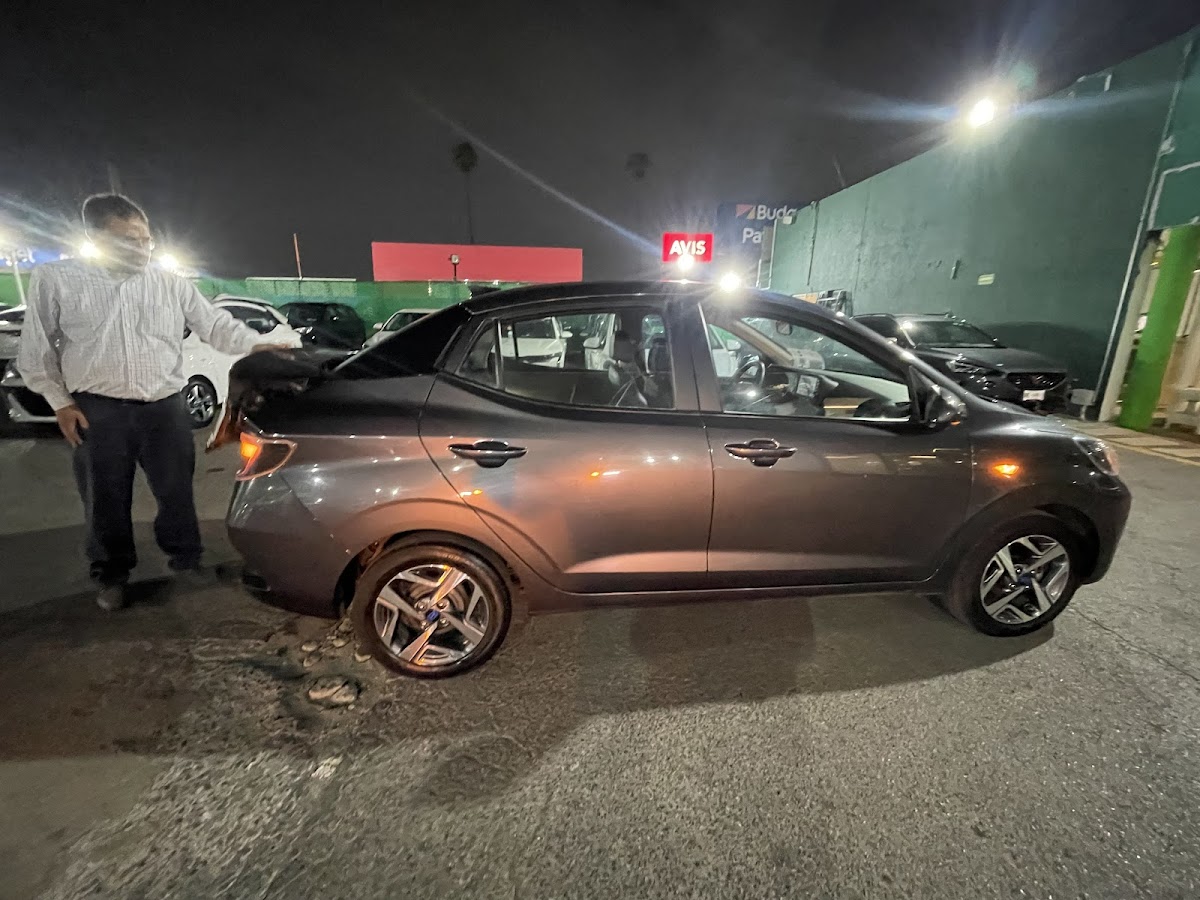Europcar CDMX Airport - Check Out gallery 9