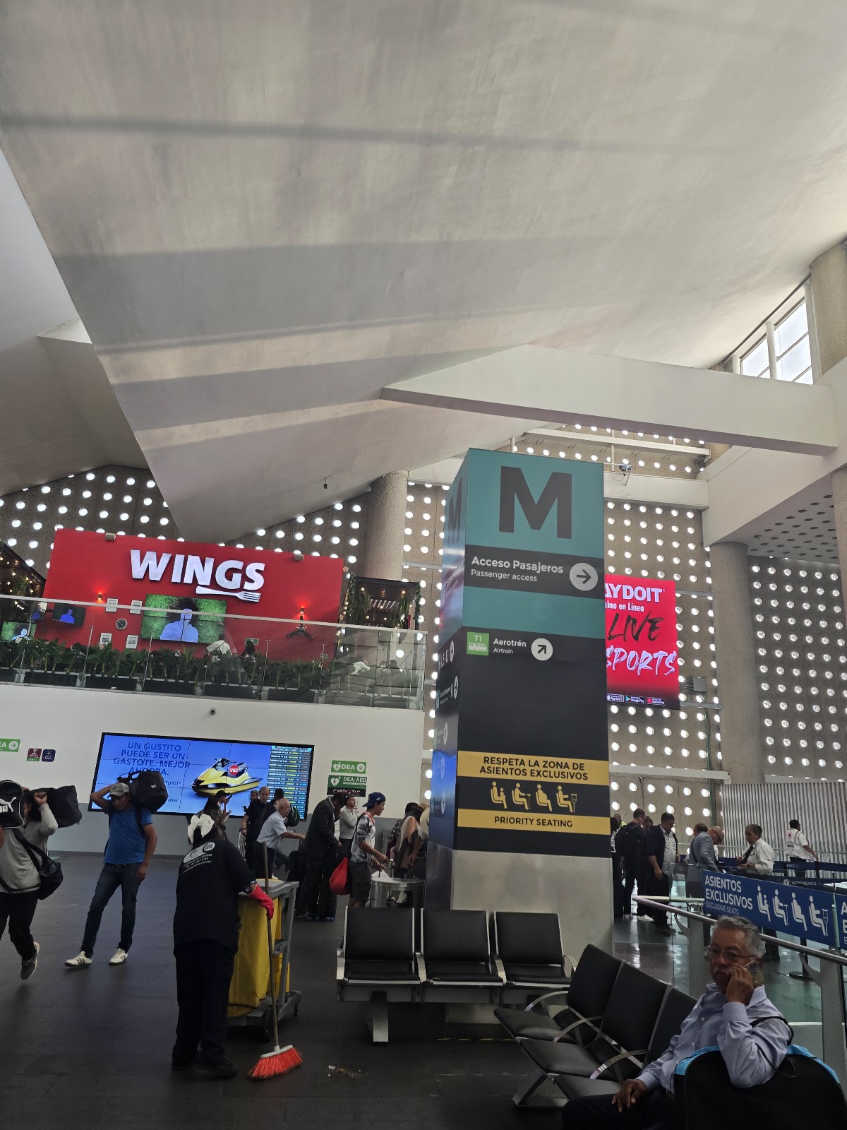 Mexico City Airport Terminal 2 gallery 5