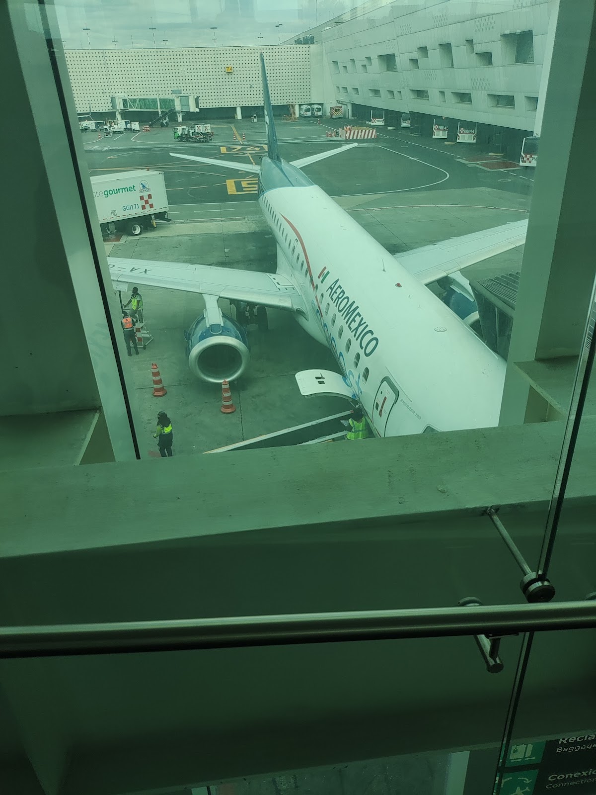 Mexico City Airport Terminal 2 gallery 9