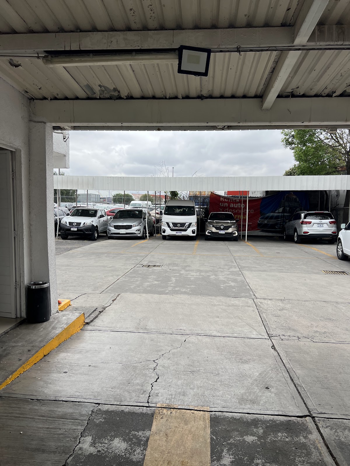 Budget Car Rental CDMX - Check-in Aeropuerto gallery 3