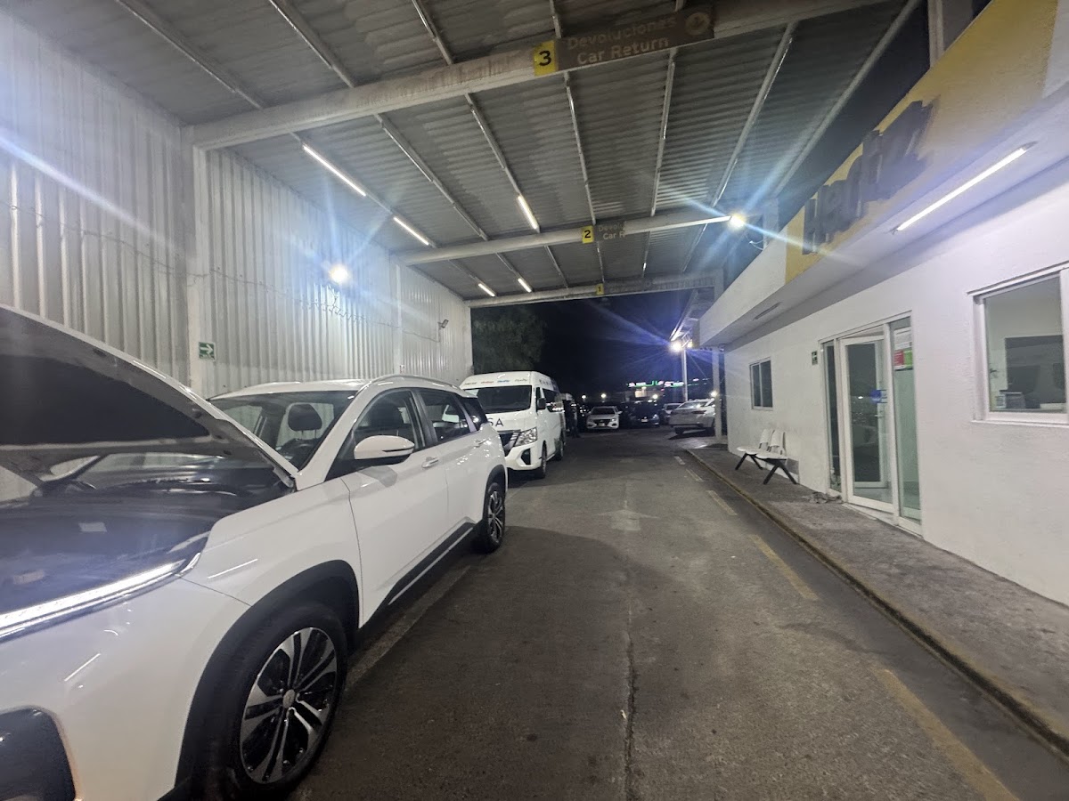 Hertz México | Aeropuerto CDMX | Return Center gallery 3