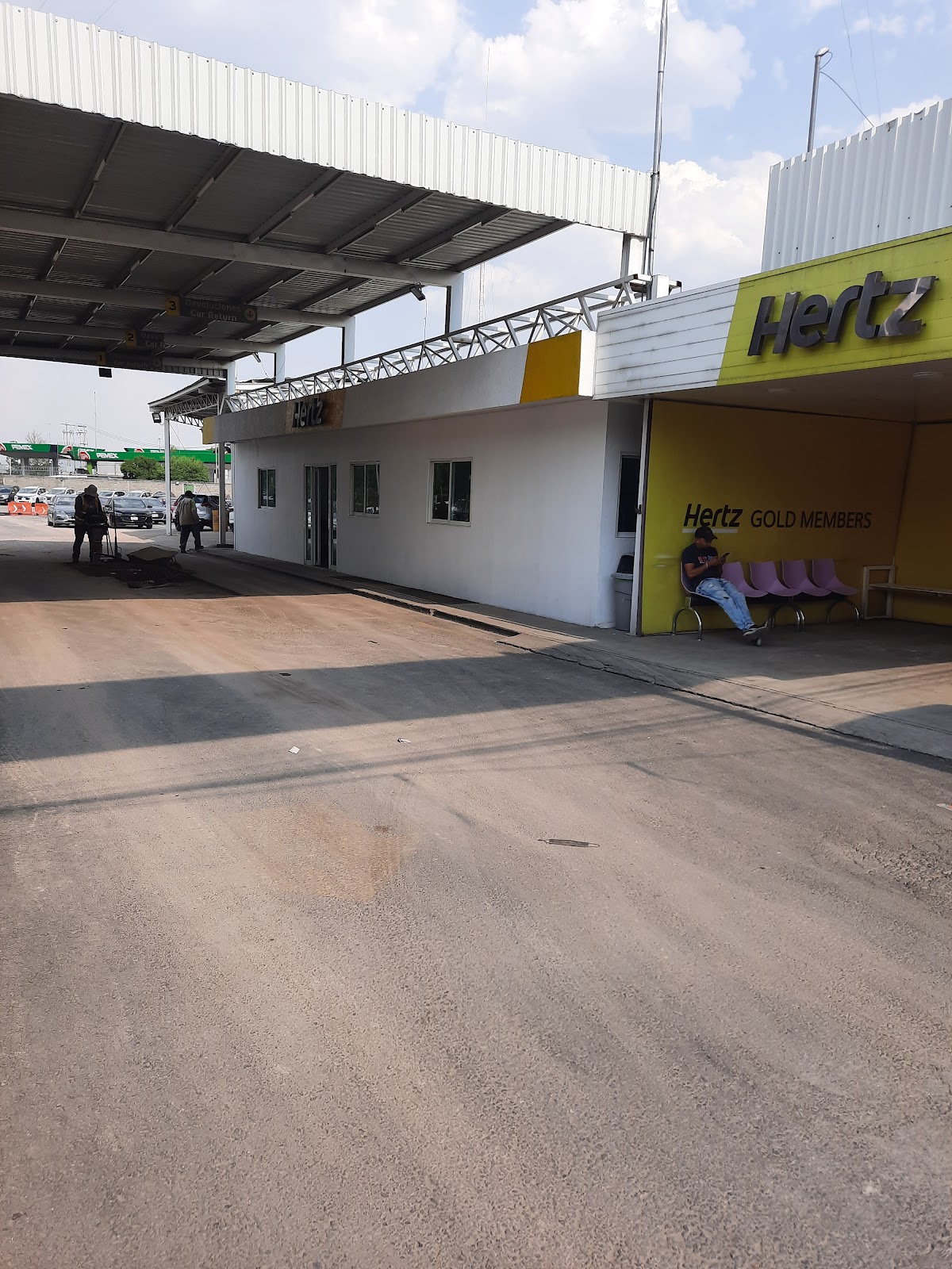 Hertz México | Aeropuerto CDMX | Return Center gallery 9