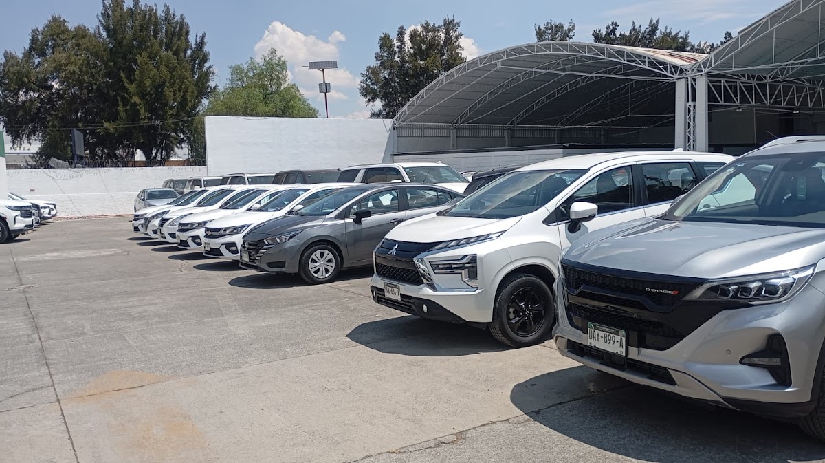 Localiza Rent a Car T2 CDMX Aeropuerto gallery 2