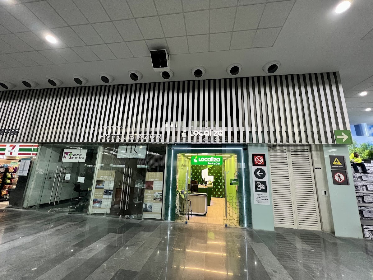 Localiza Rent a Car T2 CDMX Aeropuerto gallery 8