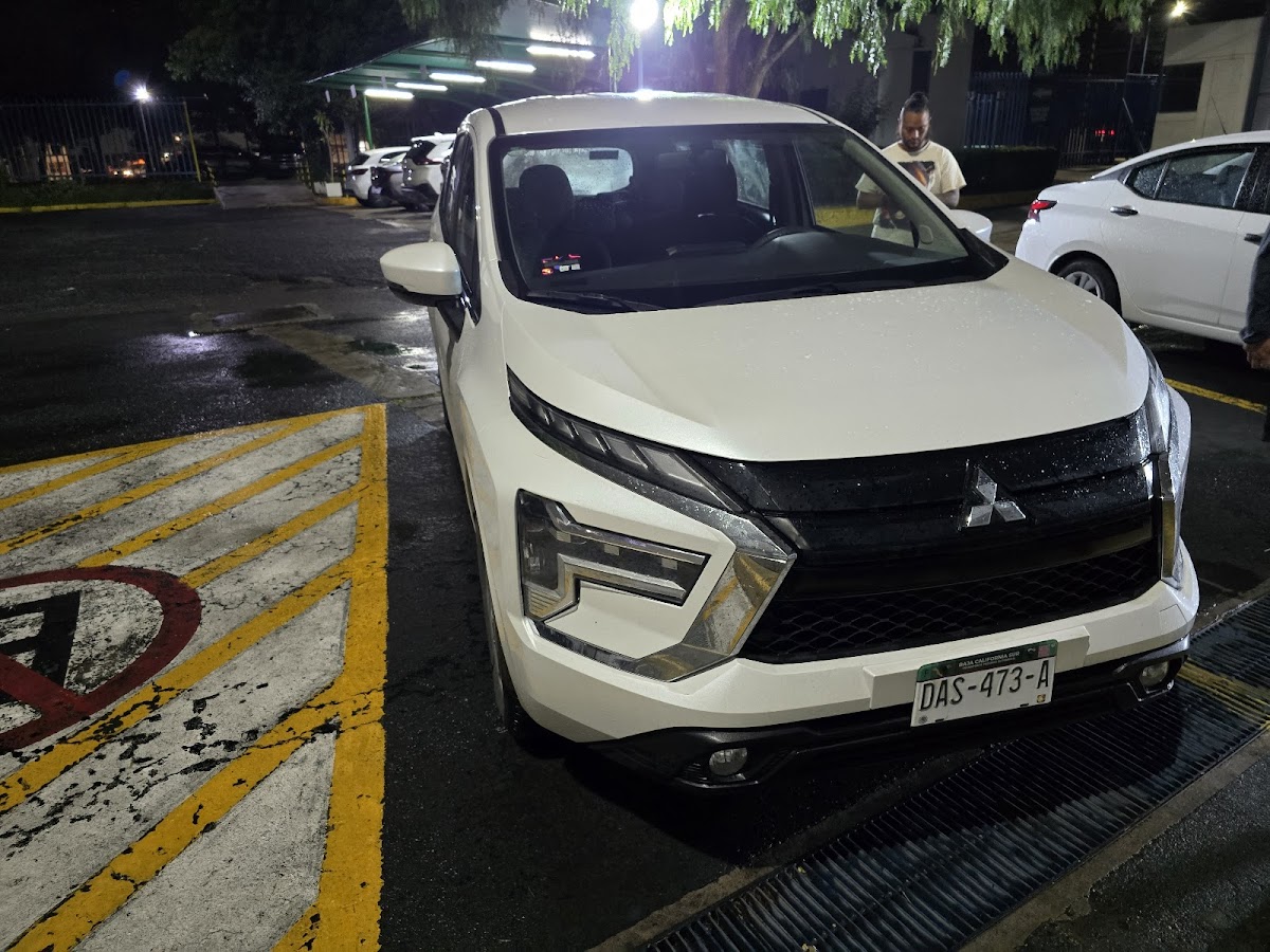 Localiza Rent a Car T1 CDMX Aeropuerto gallery 9