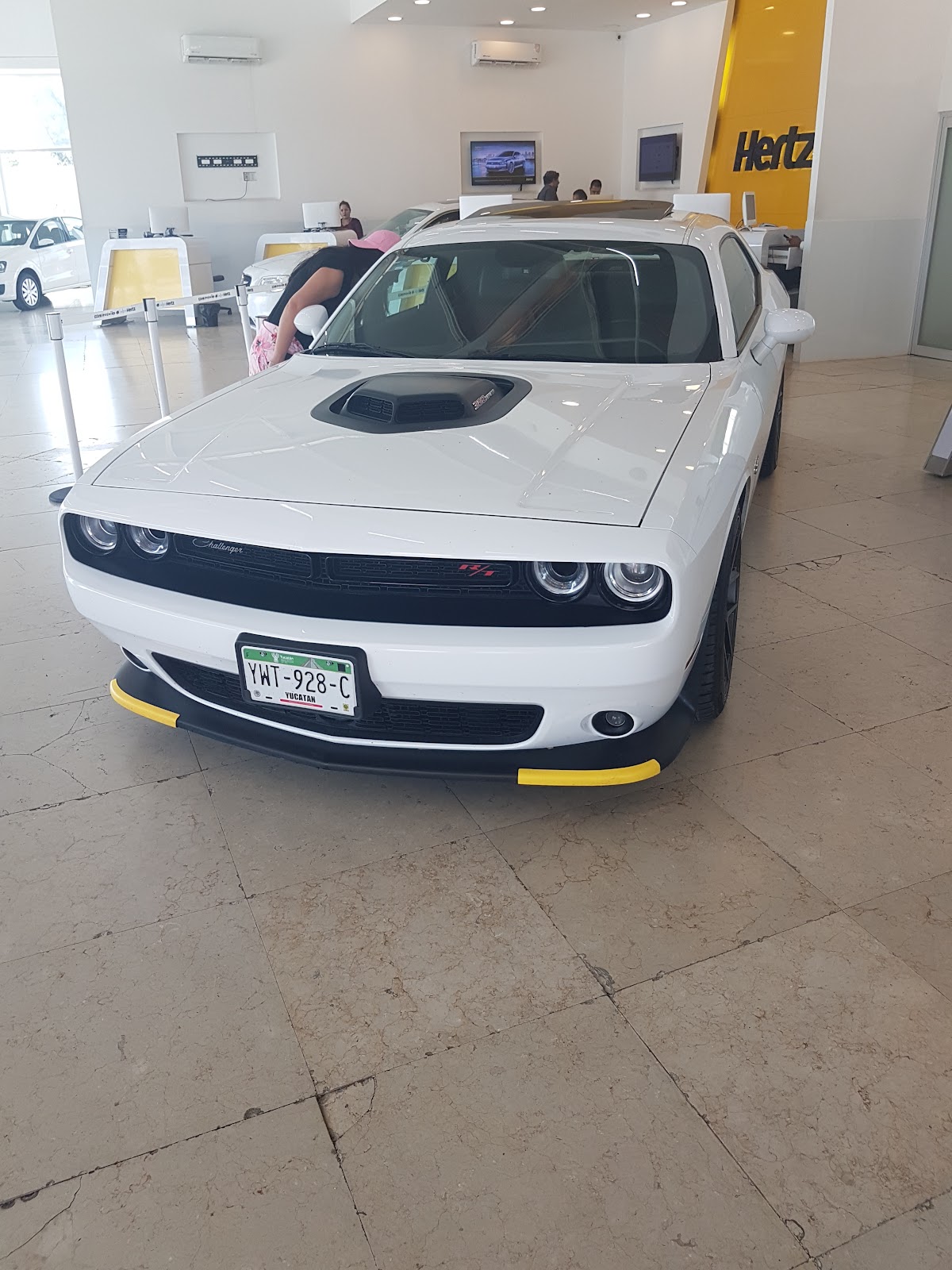 Hertz Aeropuerto gallery 3