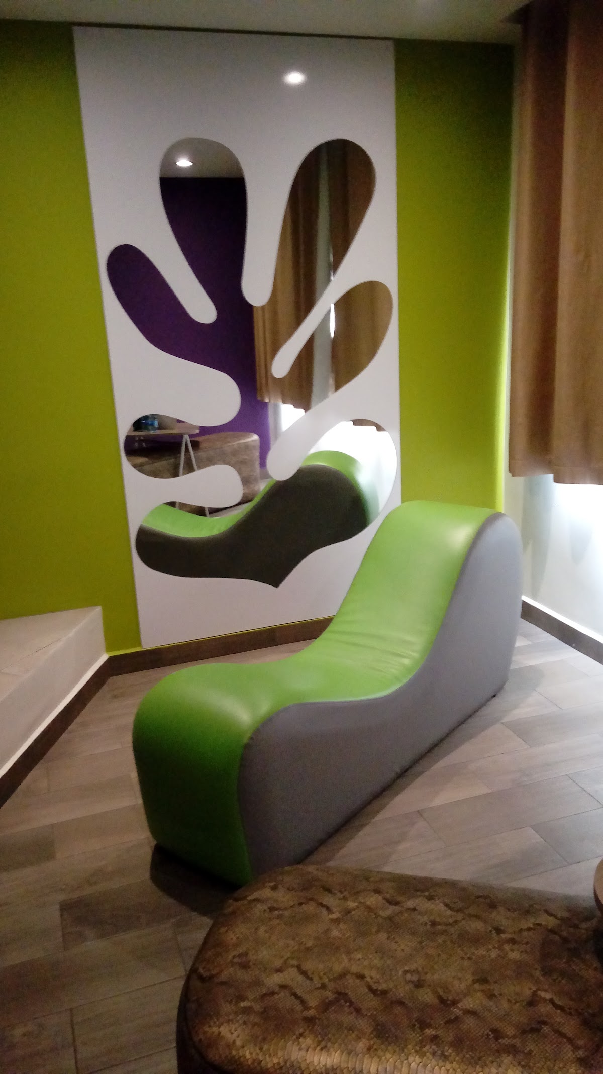 Hotel Zoo gallery 7