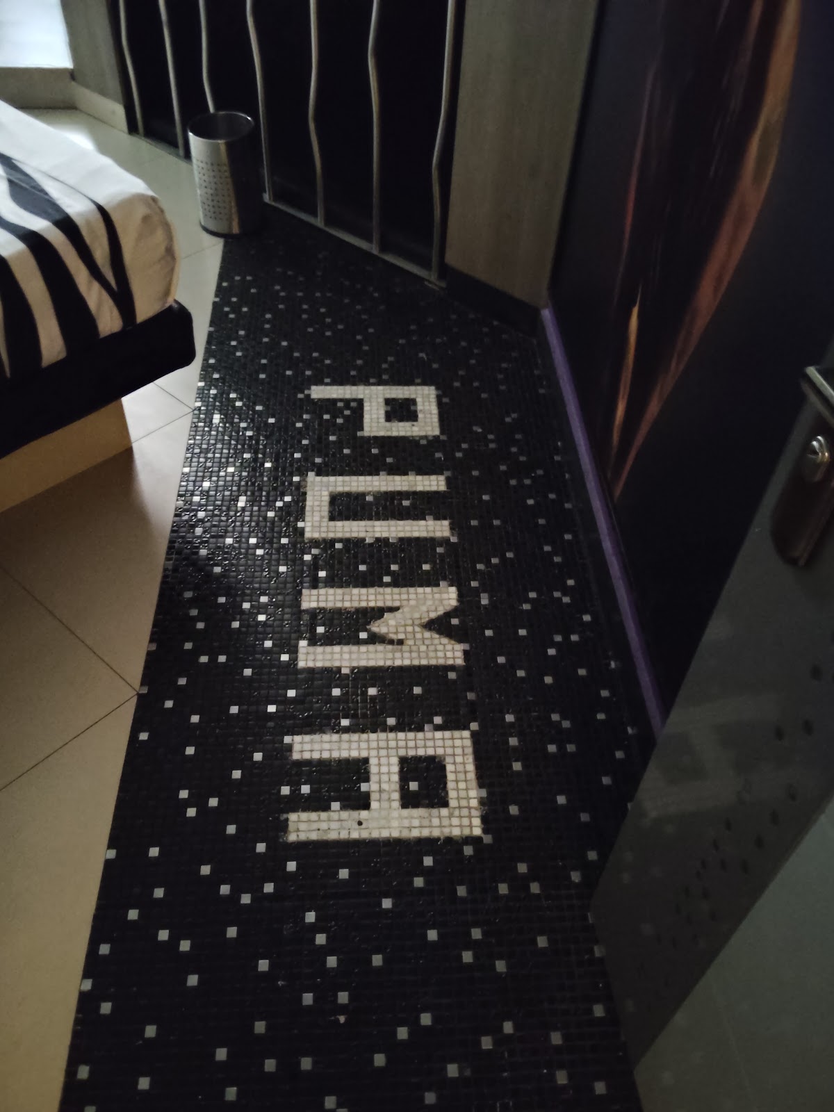 Hotel Zoo gallery 10