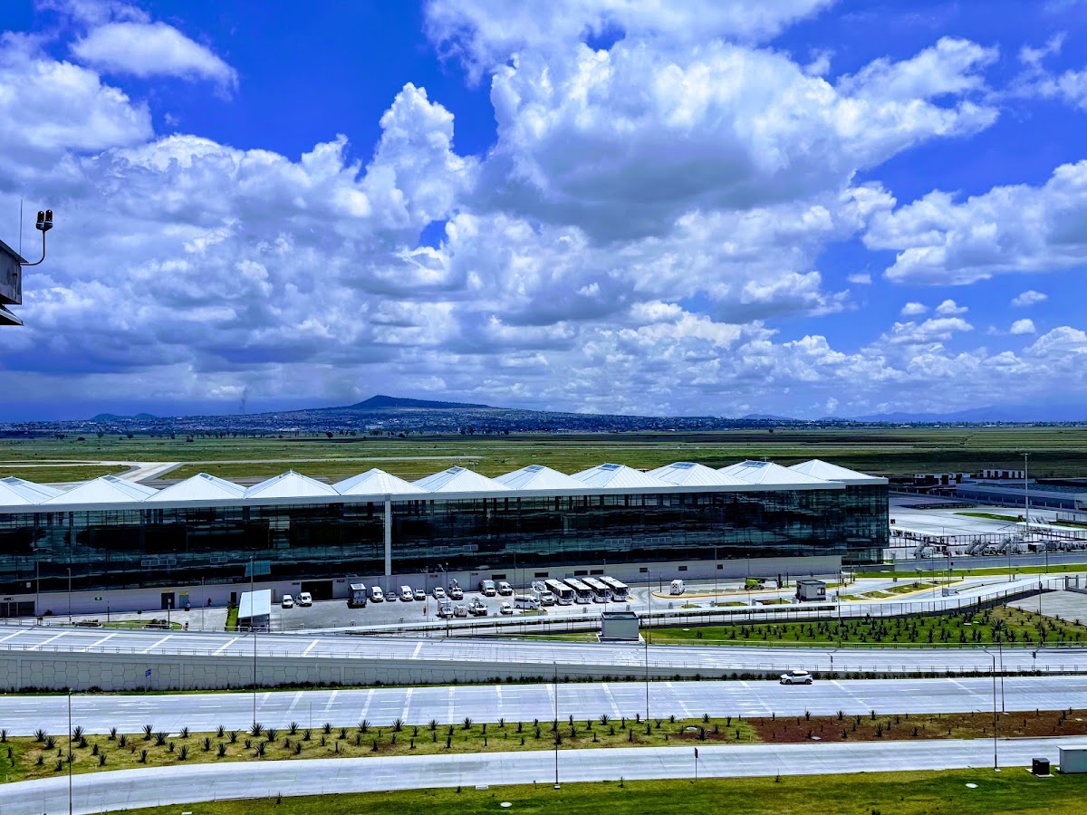 Holiday Inn & Suites Mexico Felipe Angeles Airport by IHG gallery 8