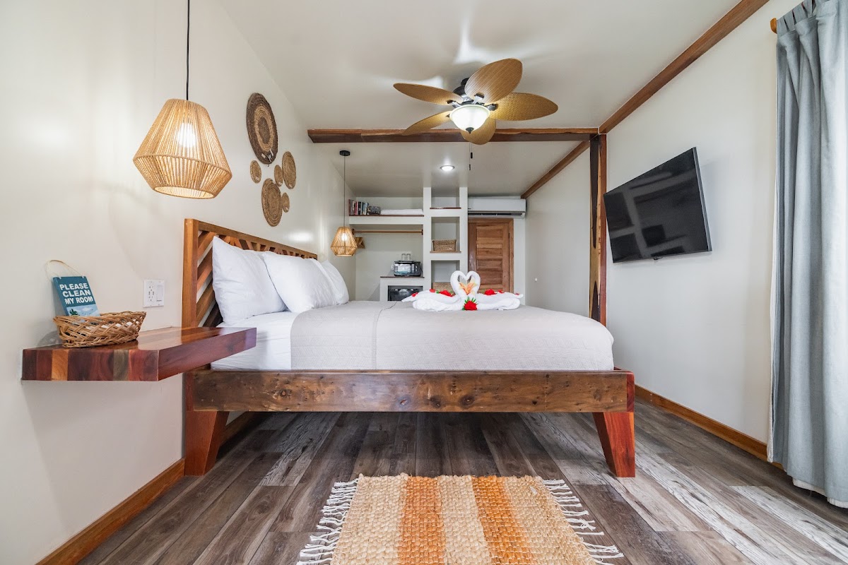 Ocean Tide Beach Resort Belize gallery 2