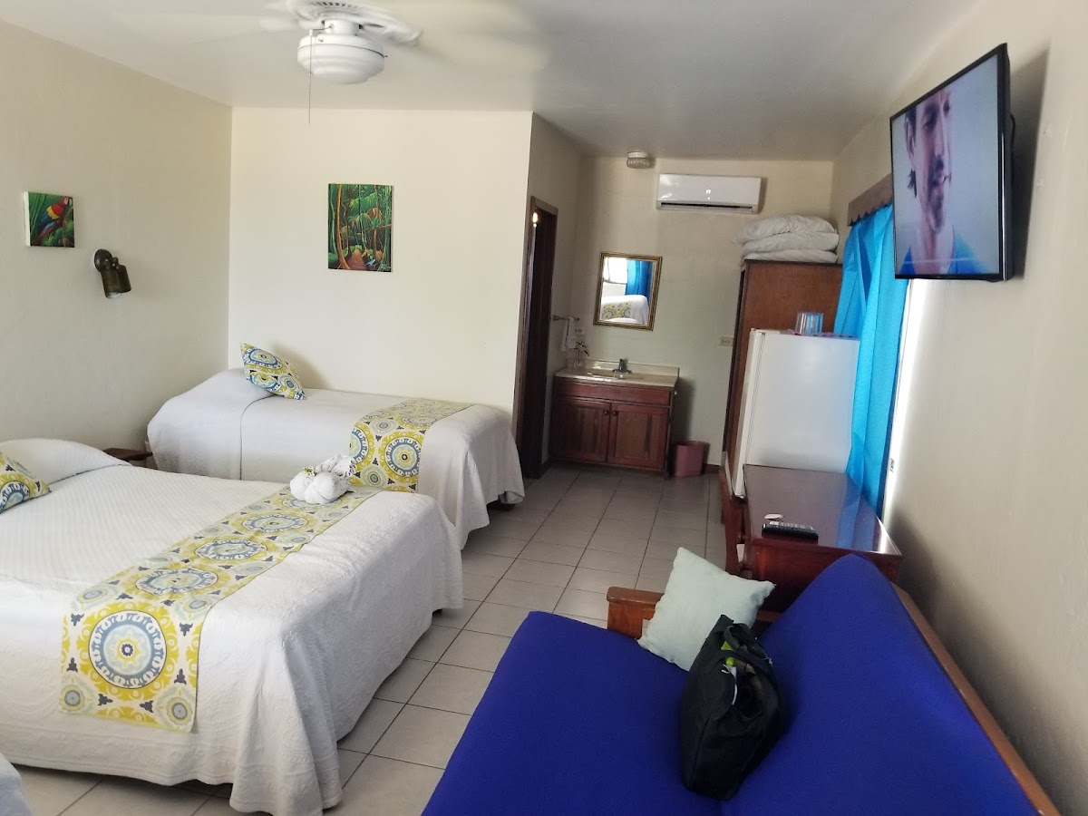 San Pedro Holiday Hotel gallery 2