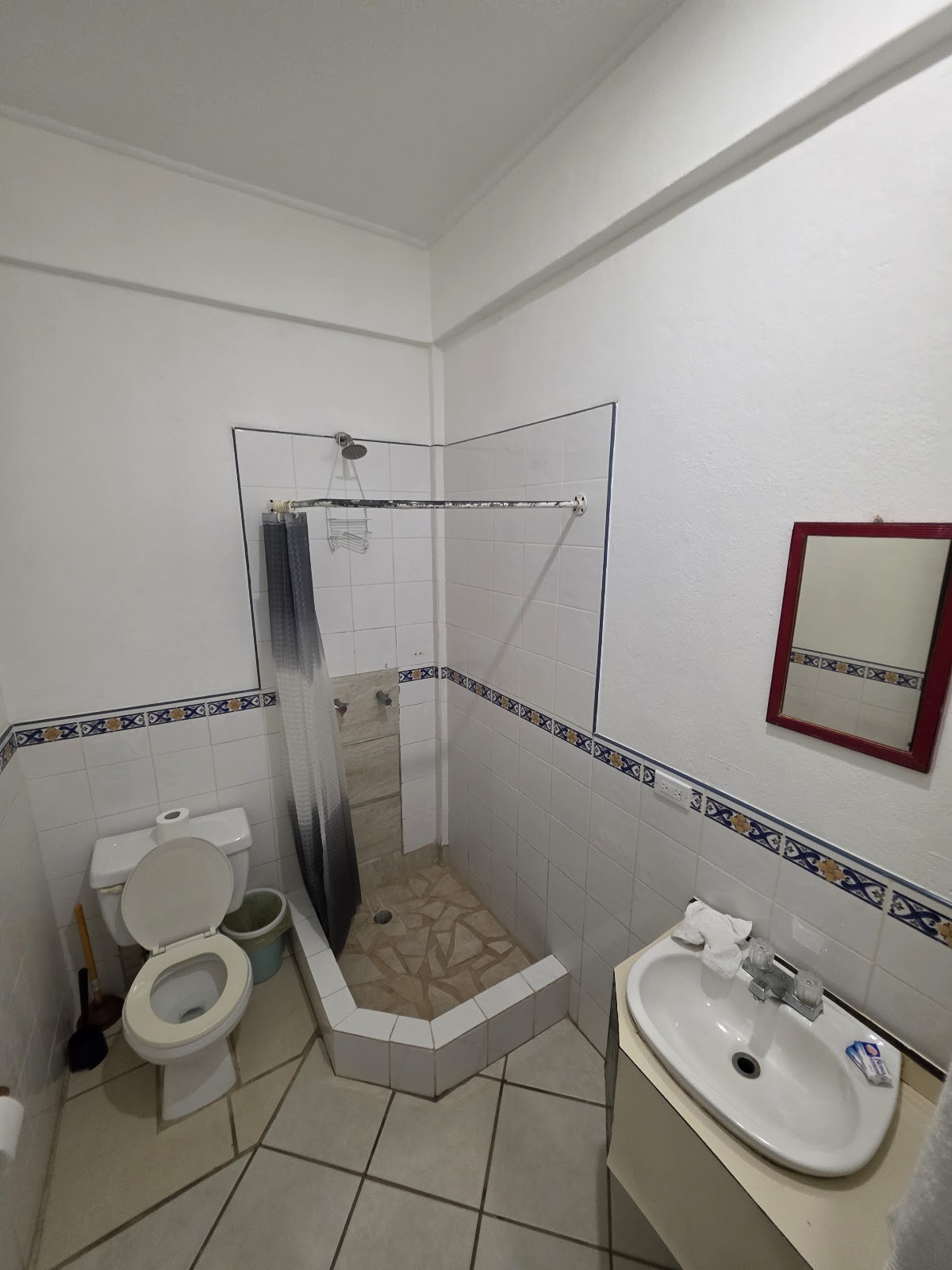 Serenade Hotel gallery 3