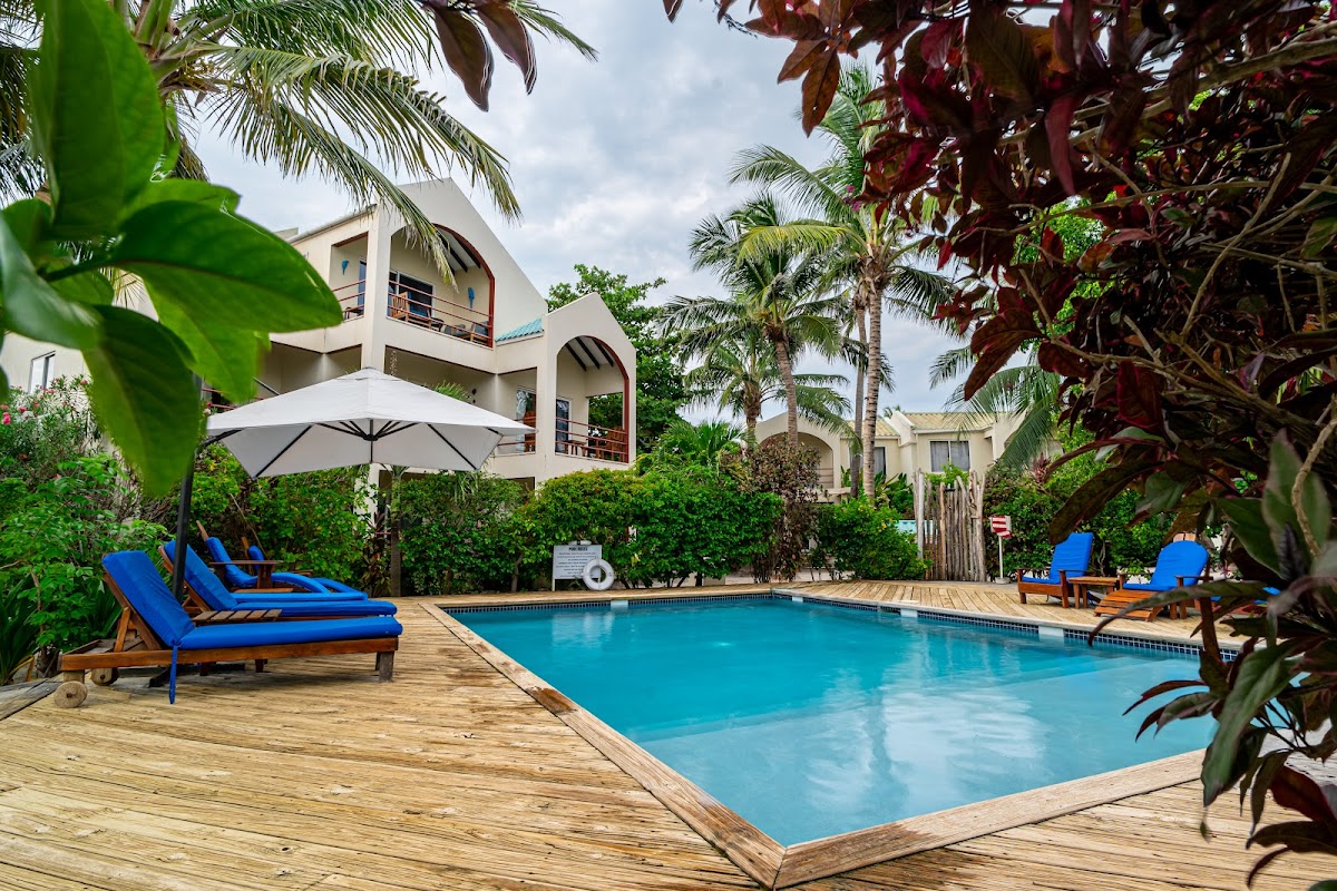 Tres Cocos Resort @ The Cloisters gallery 3