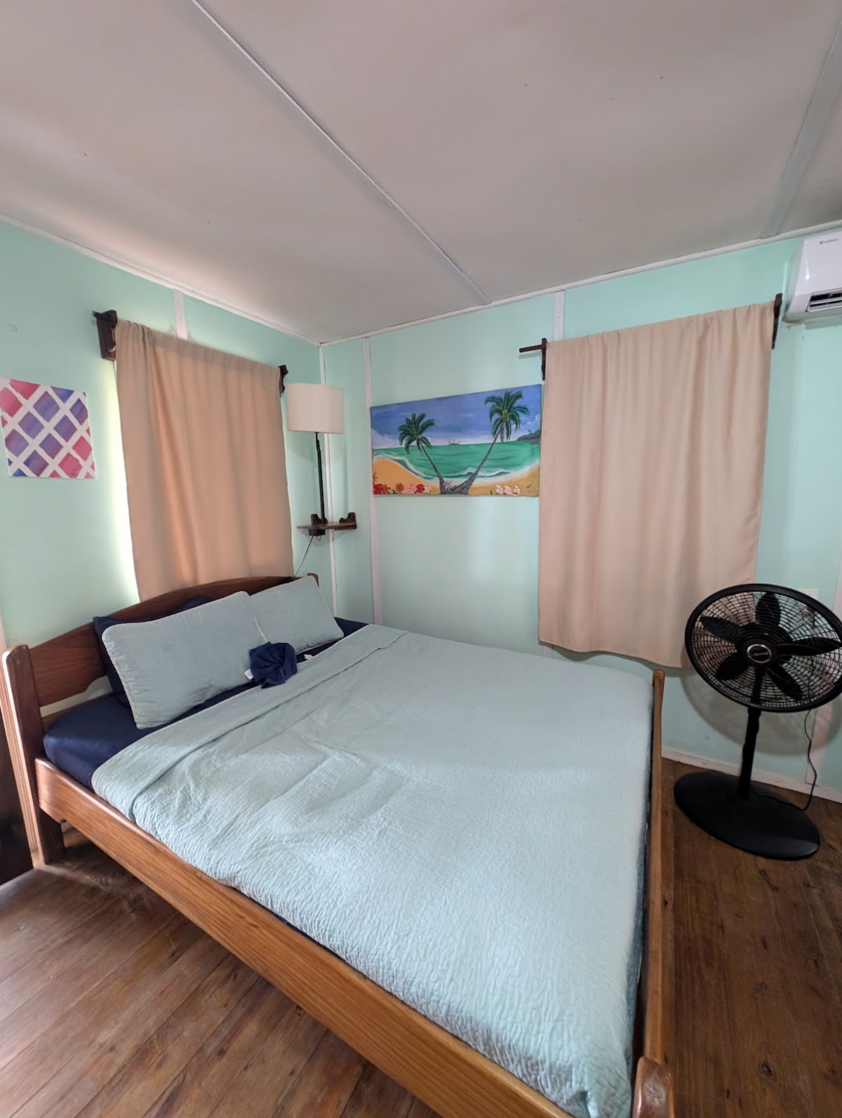 Julia's Beach Front Cabanas and Guesthouse gallery 2