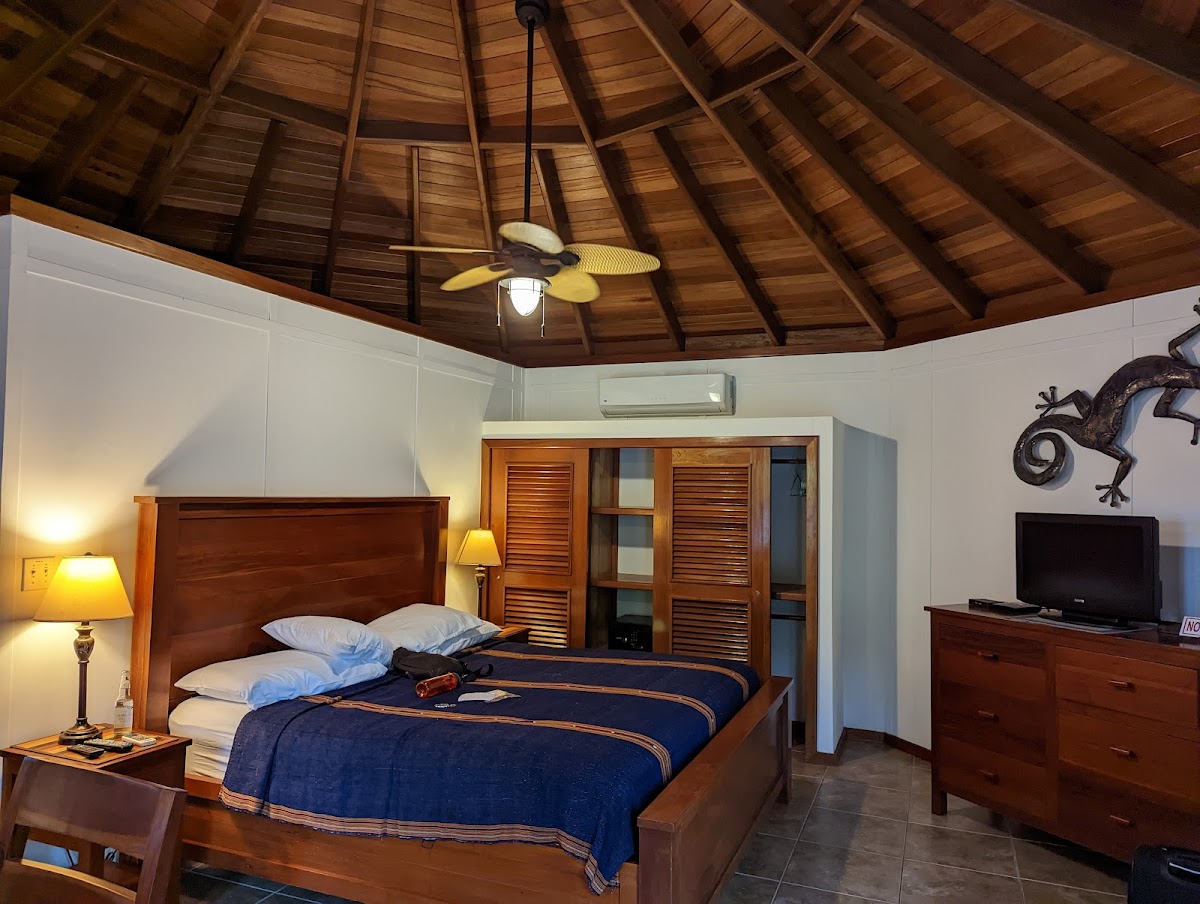 Cocotal Inn And Cabanas gallery 2