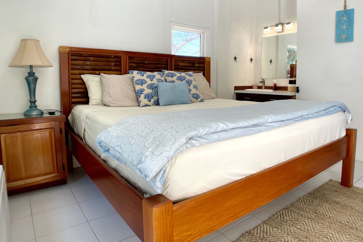 Escape Away Belize Harmony Beach House gallery 6