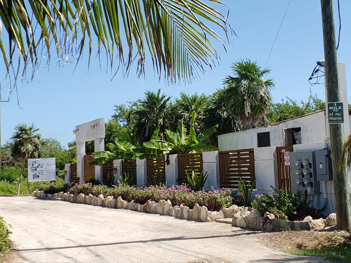 ALOM Estate and Villas gallery 5