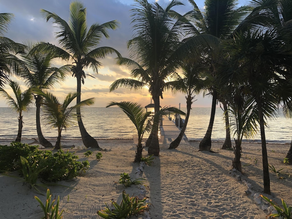Casa Blanca Mata Grande Beach Resort gallery 3