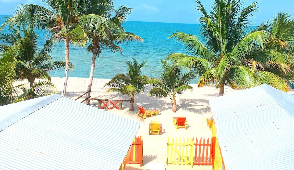 Julia's Beach Front Cabanas and Guesthouse gallery 9