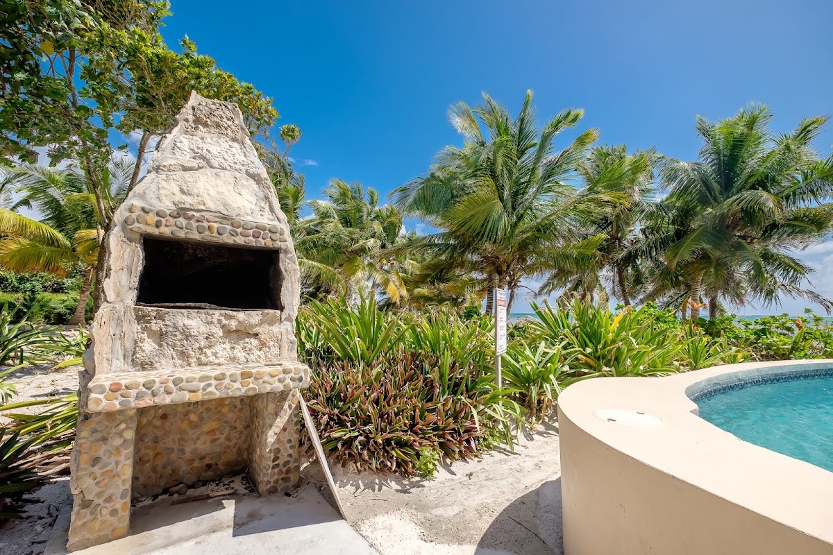 Tropical Escape gallery 9