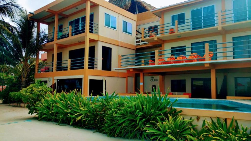 Coconut Beach Caye Caulker gallery 5