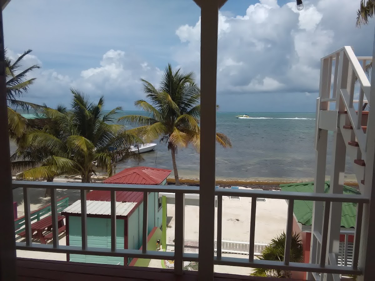 Kokomo Beach Suites gallery 3