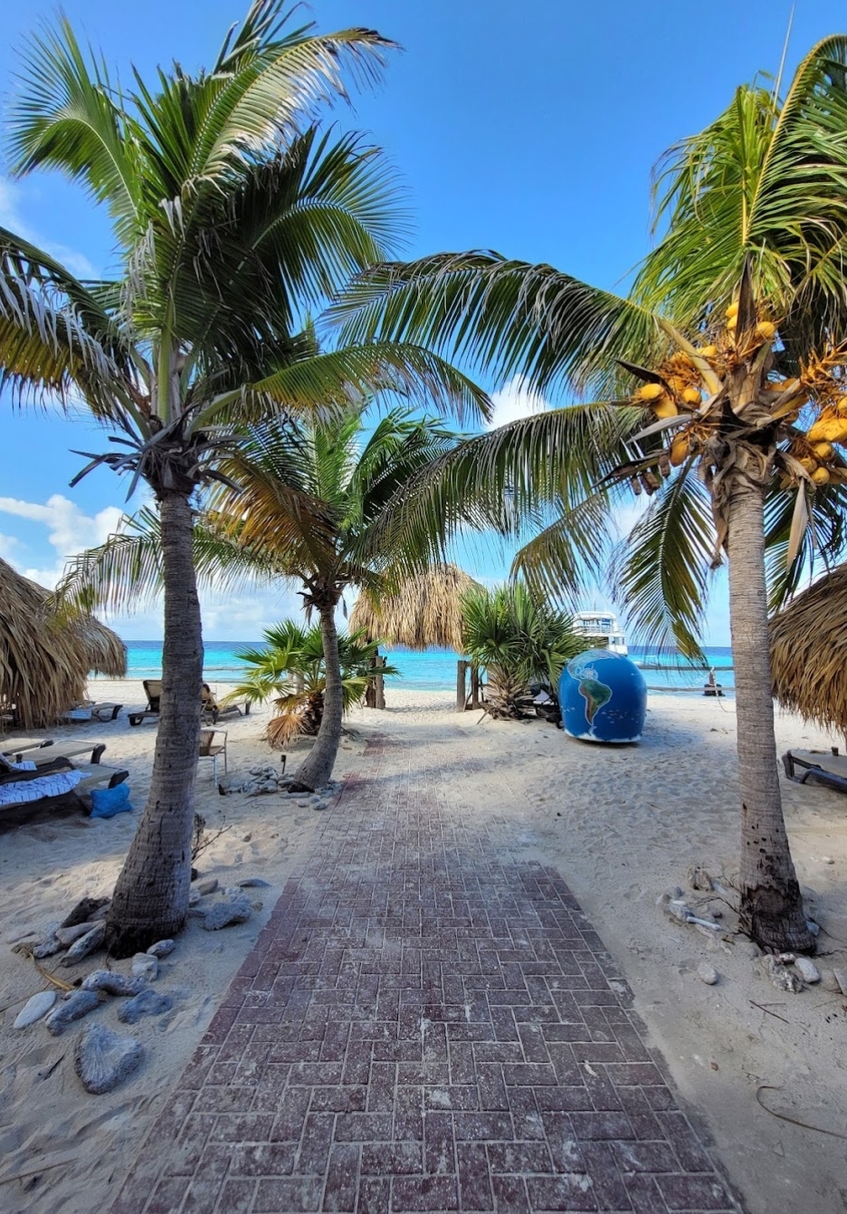 Kokomo Beach Suites gallery 9