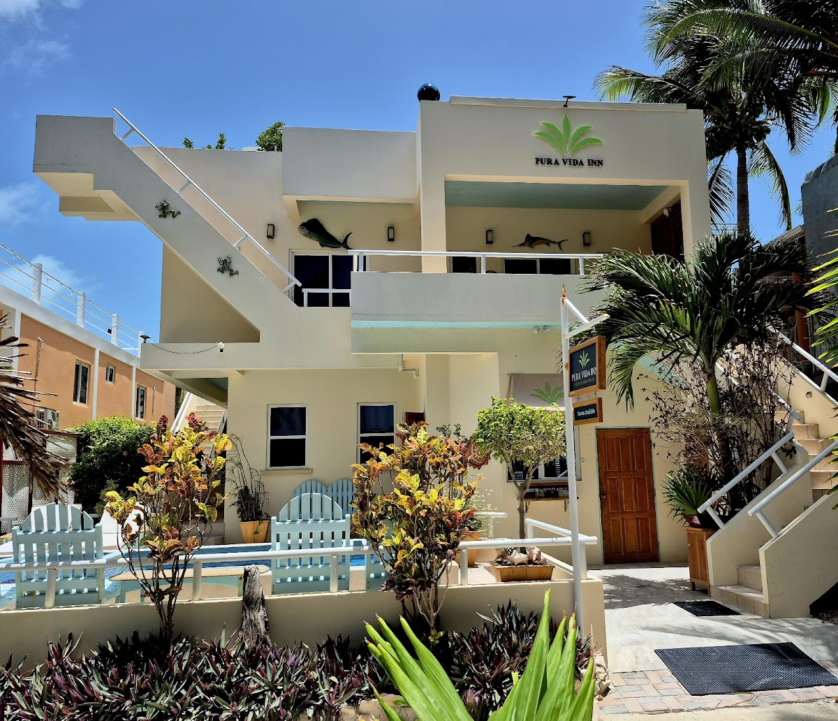Pura Vida Inn cover