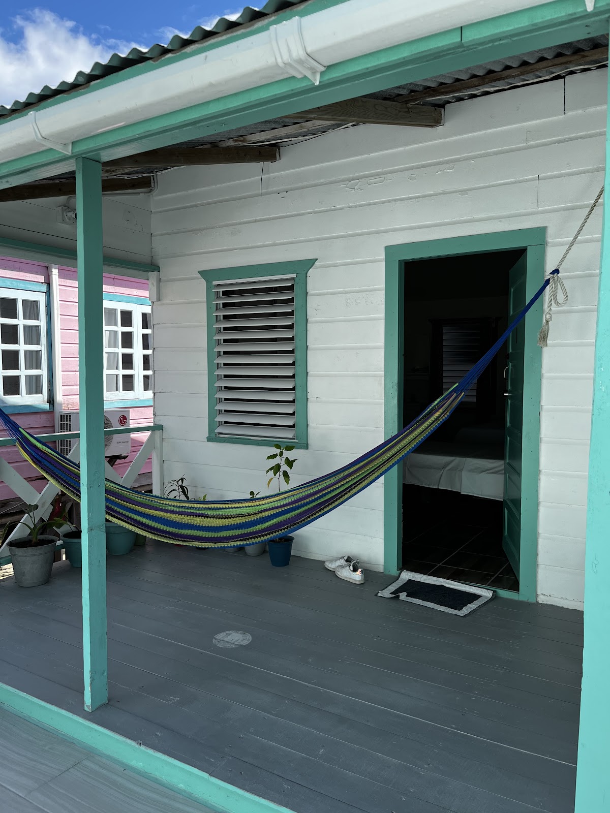 Sophie’s Guest Rooms gallery 7