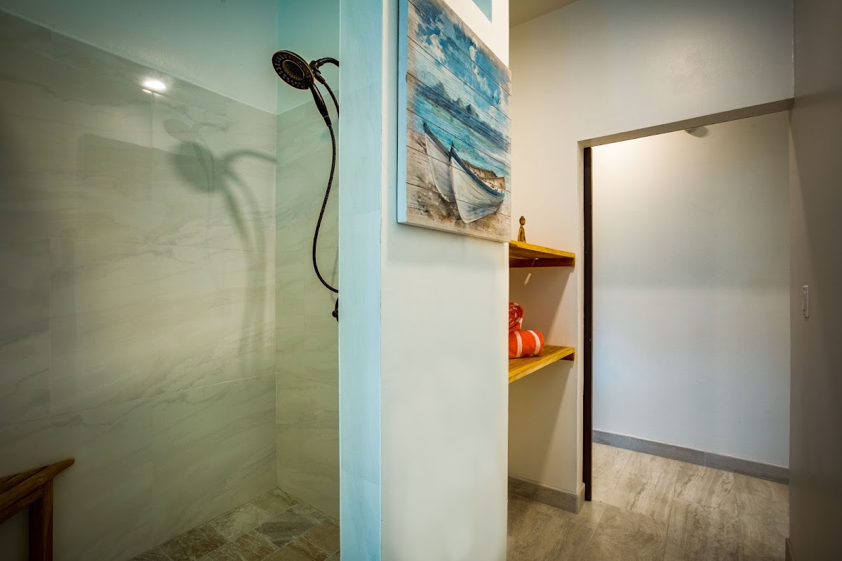 The Sea Glass Inn gallery 9