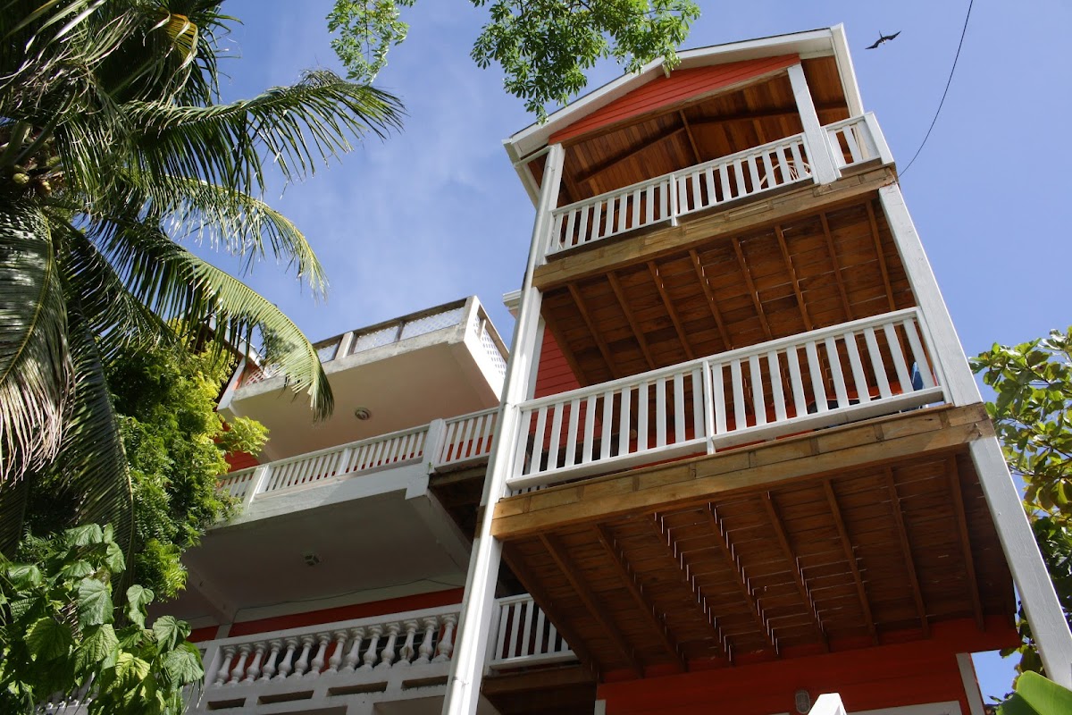 Macaw Apartments gallery 4