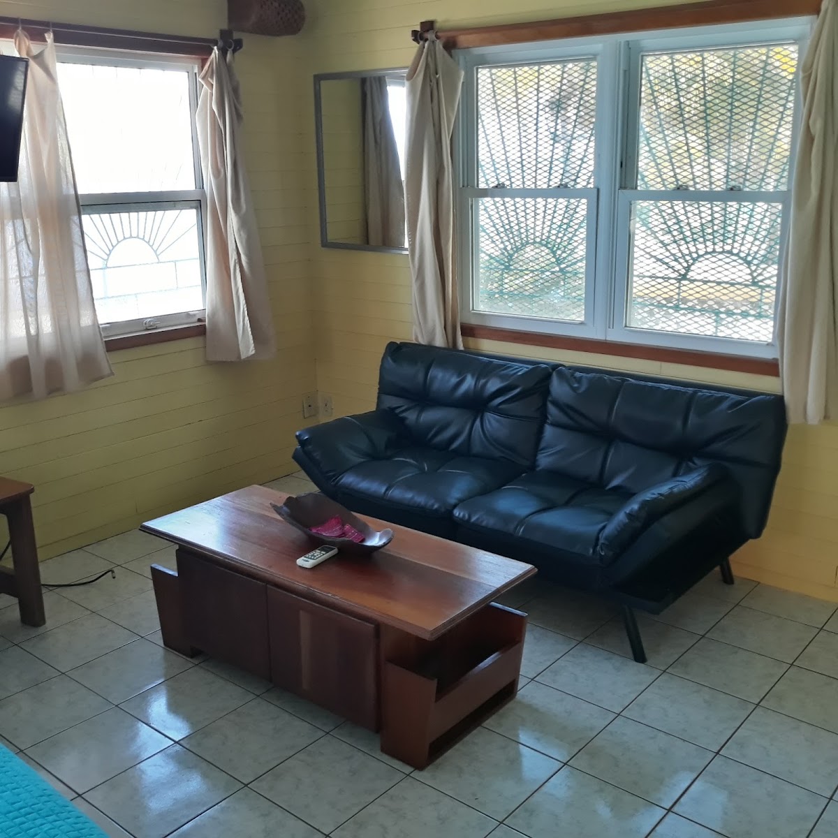 Coco's Beachfront Cabanas gallery 4