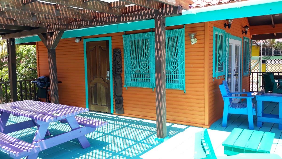 Coco's Beachfront Cabanas gallery 6
