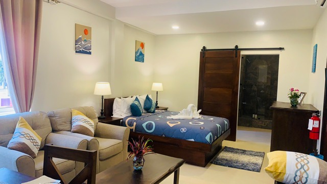 Louis' Apartments gallery 2