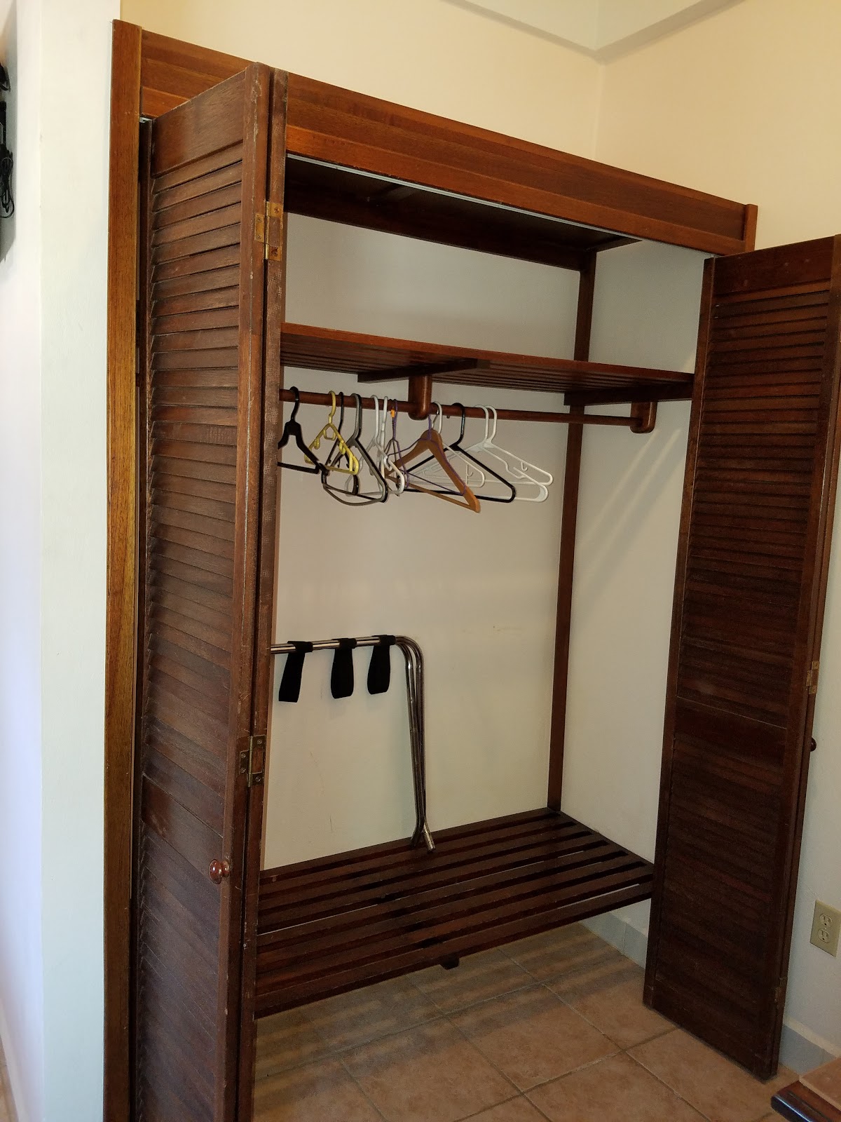 Sea View Suites gallery 6
