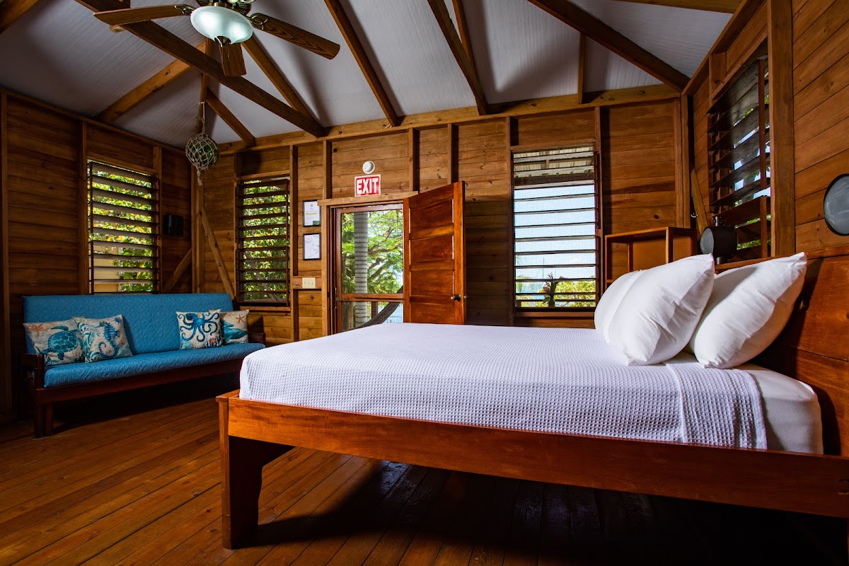 Harry's Cozy Cabanas gallery 2