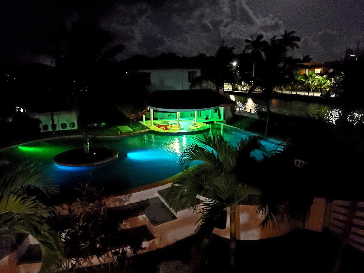 The Other Side - the INN place & PoolSide Bar gallery 7
