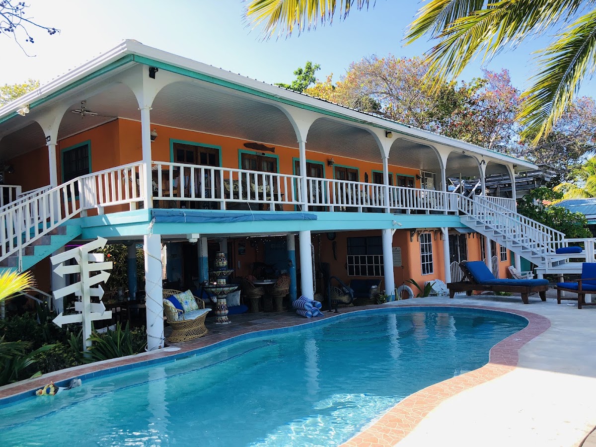 Coral Cove Inn - Bed and Breakfast gallery 4