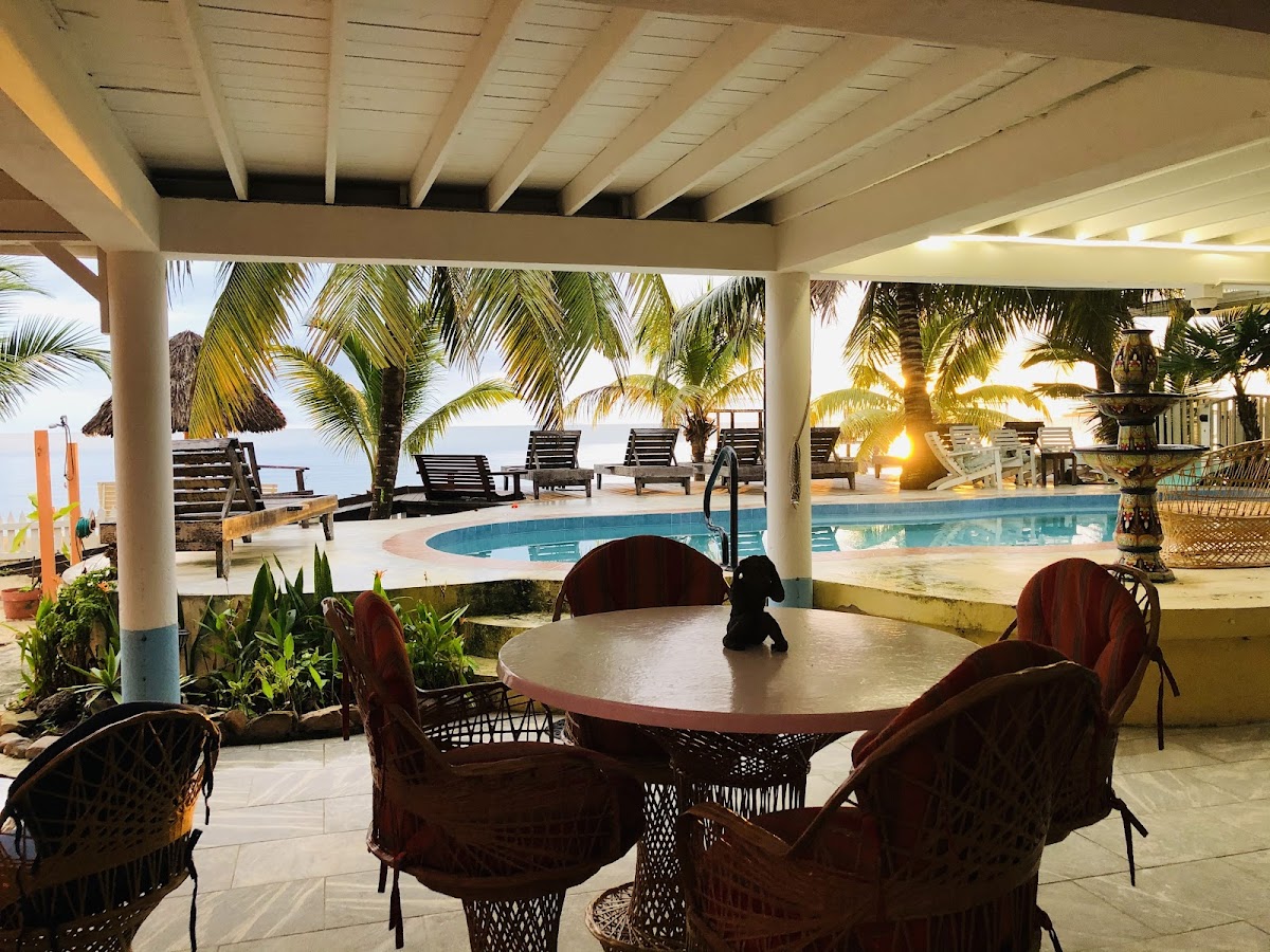 Coral Cove Inn - Bed and Breakfast gallery 6