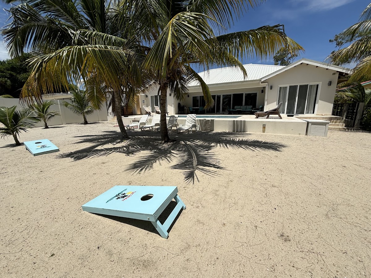 Tres Palmas Beach House gallery 9