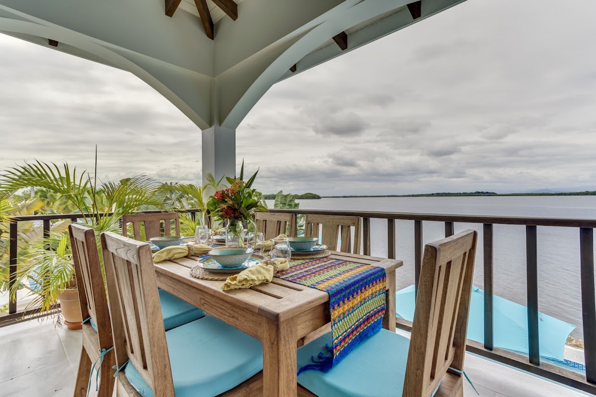 Ophelia's Villa gallery 6