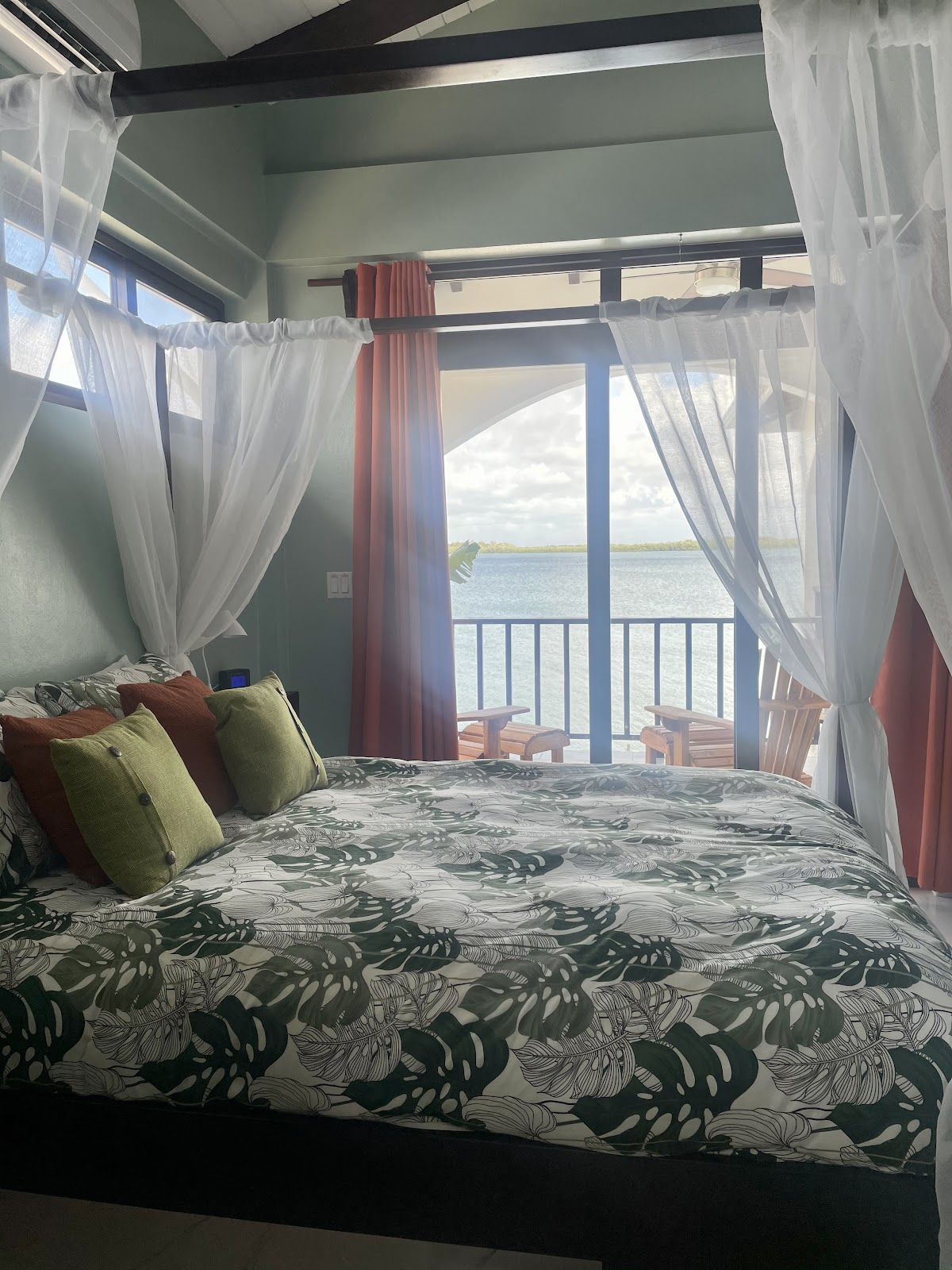 Ophelia's Villa gallery 8