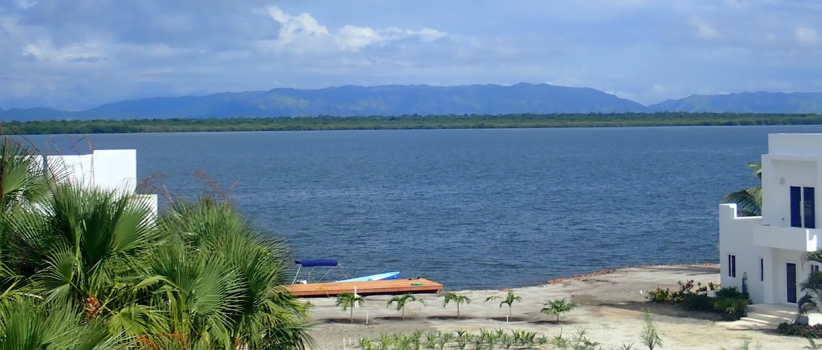 Bay's Edge gallery 3